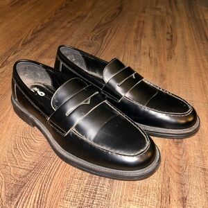 Mix No. 6 Sleek Black Leather Loafers